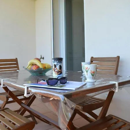 Spacieux 3 Pieces Avec Terrasse, Piscine Et Garage, A 2 Pas De La - Raphael - Fr-1-226a-274 * Saint-Raphaël